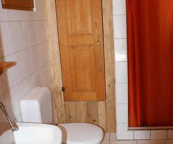 Rustikale Und Grosszuegige Appartement *