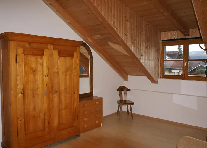 Rustikale Und Grosszuegige Appartement
